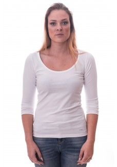 Alan Red Women T-shirt Romy White
